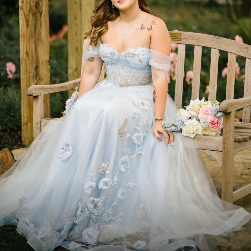 Blue / Pastel Blue/ Baby Blue Prom Dress/ Quinceañera / Sweet 16th/ Size 8